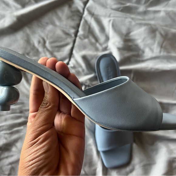 Cult Gaia Gigi mules NWB size 38/7 - Picture 3 of 9